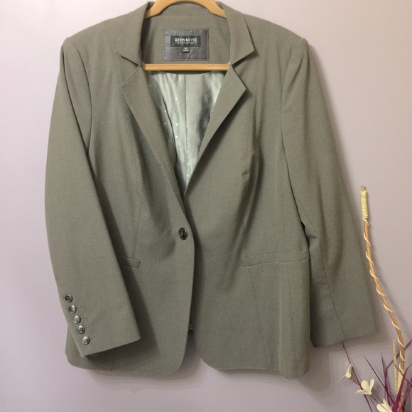 John Meyer Jackets & Blazers - John Meyer Collection brown 1 button lined blazer.
